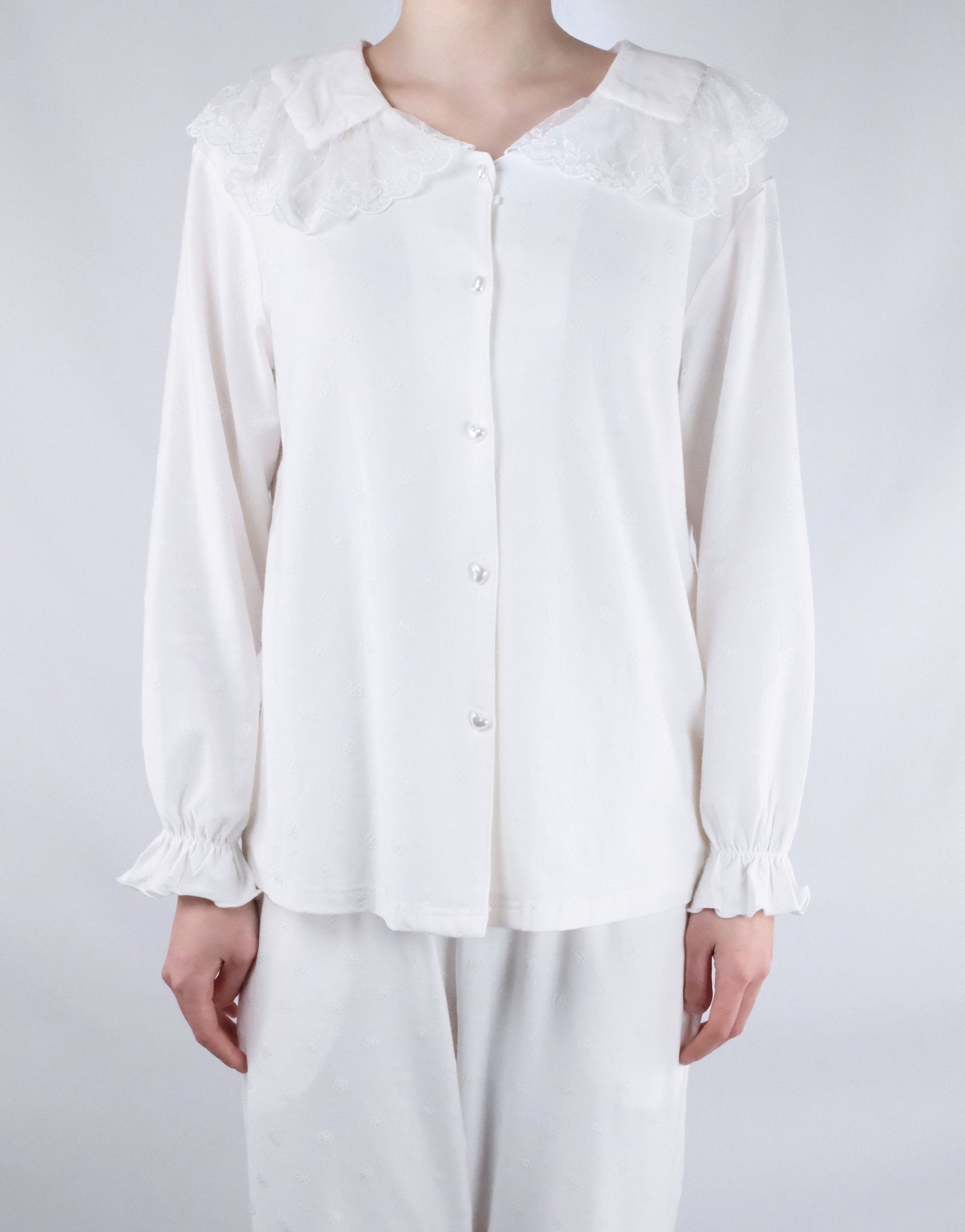 Glacier White Ruffled Collar with Lace Trim